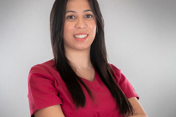 DR Nadine FARAHAT Médecin-dentiste au Centre Dentaire Champel