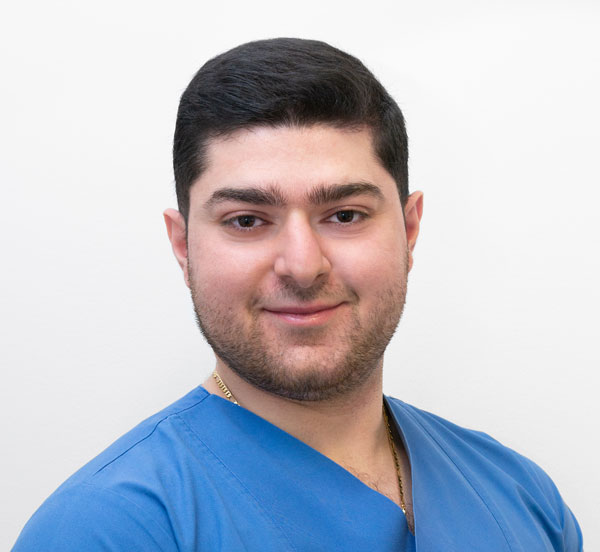 ASHOT GHUKASYAN médecin dentiste